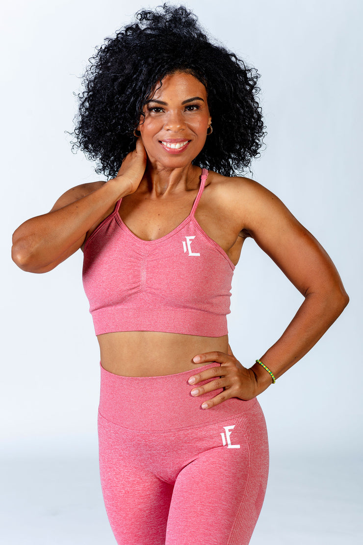 This seamless sports bra with scrunch feature in the front is fully adjustable and durable for your high impact workouts! 