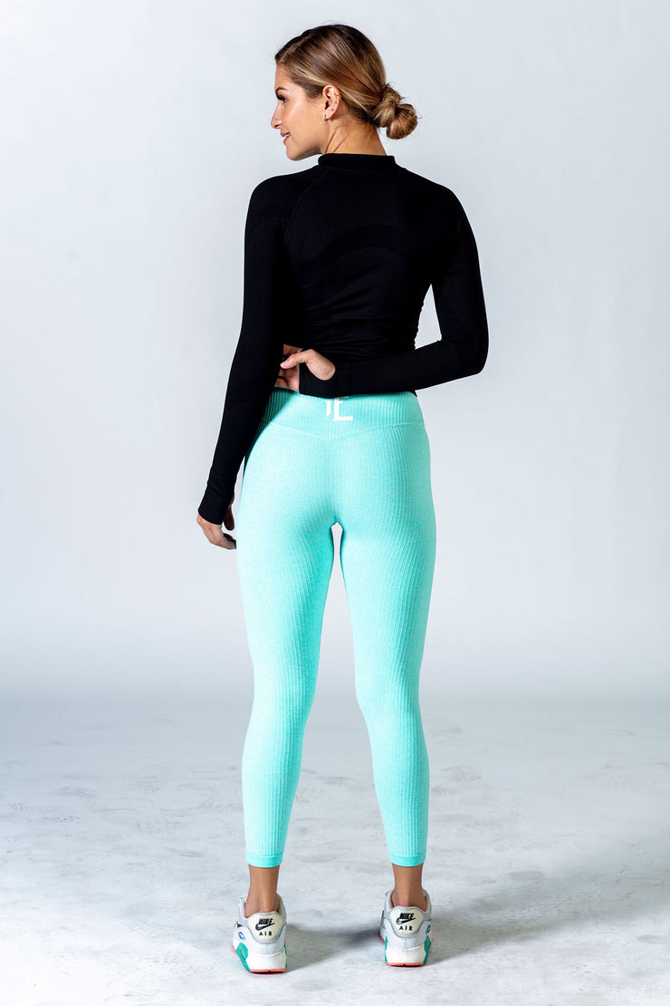 These ribbed workout leggings are the best workout leggings for women. 