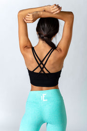 These  ribbed contour gym leggings come in light green, grey, and pink. #color_light-green