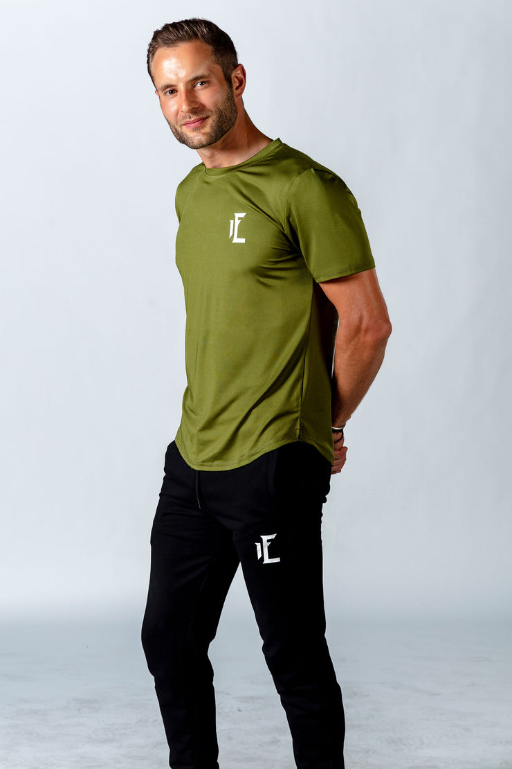 Boost your workout with these gym t shirts for men. Made of a durable, sweat-wicking fabric, these workout tees will keep you looking and feeling good all day long.   