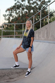 1Enemy's streetwear style t-shirts will become your new favorite workout tee. In dark tie-dye and yellow font, you'll turn heads everywhere you go. #color_yellow